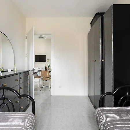 Letcom Apartment